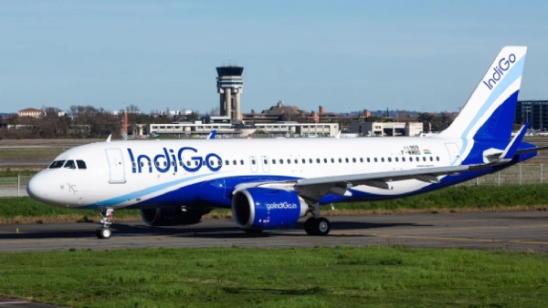 Bomb Threat Mid-Air IndiGo Flight with 238 Onboard Makes Emergency Landing in Lucknow Bomb Threat Mid-Air IndiGo Flight with 238 Onboard Makes Emergency Landing in Lucknow