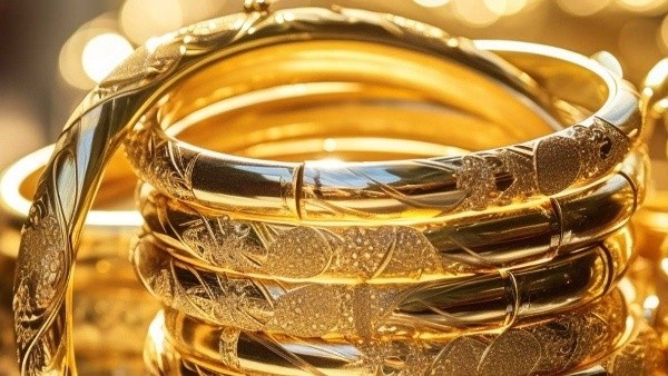 Gold prices surges as amid global demand and USD strength Gold prices surges as amid global demand and USD strength