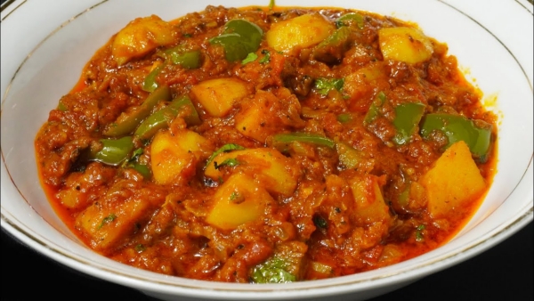 Aloo Capsicum Curry Quick and Flavorful Everyday Sabzi