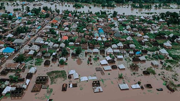 heavy-floods-affect-southern-africa-region-and-nations-causes-to-hundreds-of-people-death heavy-floods-affect-southern-africa-region-and-nations-causes-to-hundreds-of-people-death