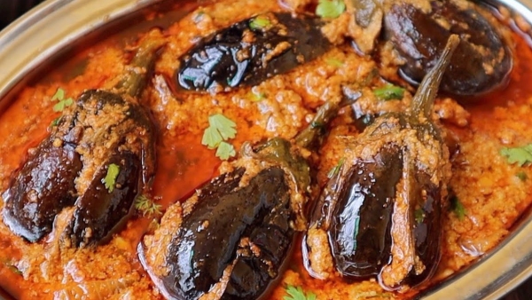 gutti-vankaya-curry-making-recipe-in-telugu-step-by-step