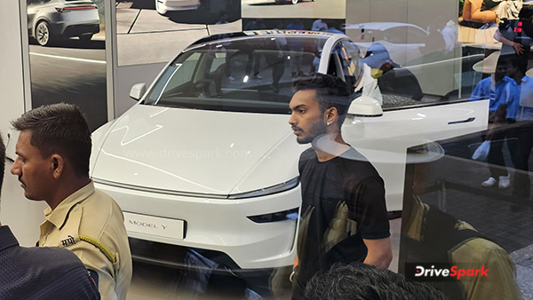 Tesla India Slashes Prices Rs 2 Lakh Discount on Model Y to Clear Stock Tesla India Slashes Prices Rs 2 Lakh Discount on Model Y to Clear Stock