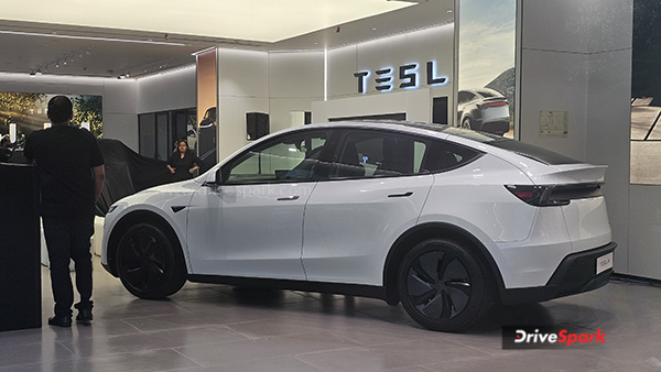 Tesla India Slashes Prices Rs 2 Lakh Discount on Model Y to Clear Stock Tesla India Slashes Prices Rs 2 Lakh Discount on Model Y to Clear Stock