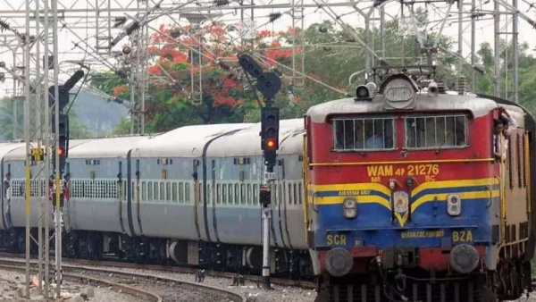 South Central Railway to Operate Two Special Trains Between Visakhapatnam and Charlapalli South Central Railway to Operate Two Special Trains Between Visakhapatnam and Charlapalli