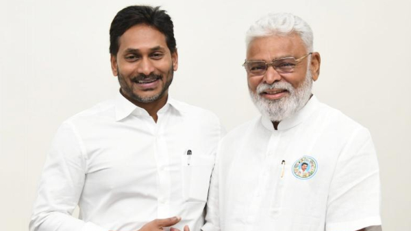 తప్పుడు కేసులపై చట్టపరంగా పోరాడుతానని హామీ ఇచ్చిన అంబటి రాంబాబు, బెయిల్ తర్వాత వైఎస్ జగన్‌ను కలిసి కీలక వ్యాఖ్యలు చేశారు.