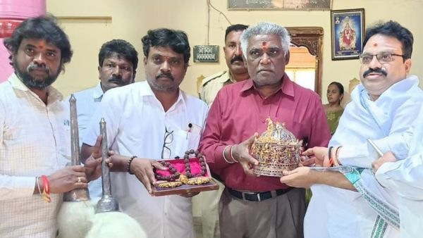 బ్రహ్మంగారి మతం అప్‌డేట్ పీఠాధిపతి పట్టాభిషేకం ఫిబ్రవరి 26 కోసం ఏర్పాటు చేయబడింది ఎండోమెంట్స్ డిపార్ట్‌మెంట్ చేతుల మీదుగా బంగారు రెగాలియా