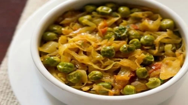 cabbage Pea Curry Simple and Tasty home made taste Quick 20-Minute Recipe for Everyday Meals cabbage Pea Curry Simple and Tasty home made taste Quick 20-Minute Recipe for Everyday Meals