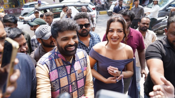 Catherine Tresa Shares Her Fitness Secrets at Himayatnagar Event South Indian actress made a grand appearance Catherine Tresa Shares Her Fitness Secrets at Himayatnagar Event South Indian actress made a grand appearance