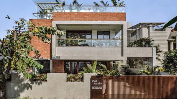 vastu Guidelines Living in a house built on Hilly Terrain Is It Normal auspicious and Beneficial