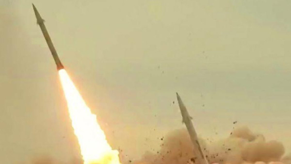 అమెరికా-ఇరాన్ చర్చలు ట్రంప్‌ను లక్ష్యంగా చేసుకోవడంతో ఖమేనీ 30 నిమిషాల్లో 3 హెచ్చరికలు జారీ చేశారు