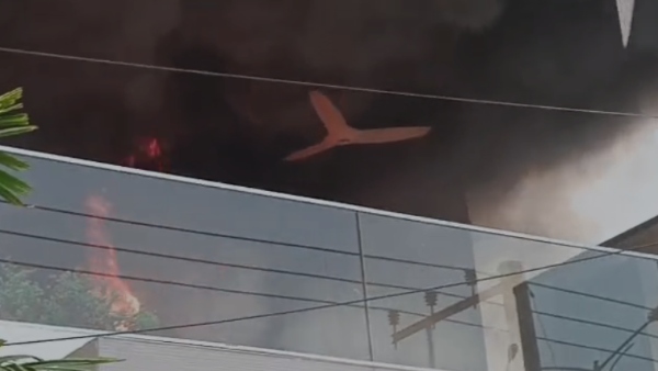 Following Ambati Rambabu Former Minister Jogi Ramesh s House Attacked by TDP Cadre Following Ambati Rambabu Former Minister Jogi Ramesh s House Attacked by TDP Cadre