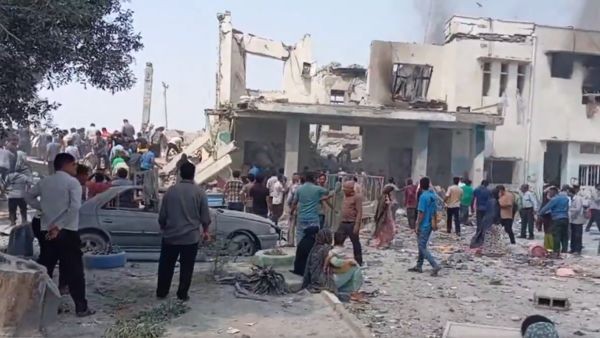 ఇరాన్-ఇజ్రాయెల్ యుద్ధం 36 అమ్మాయిలు మినాబ్ స్ట్రైక్‌లో ప్రాణాలు కోల్పోయారు, క్షిపణి వర్షం సమయంలో ఇజ్రాయెల్ హెచ్చరిక యాప్ ఎరుపు రంగులోకి మారుతుంది