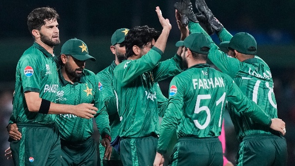 Pakistan semifinal dream alive as England beat New Zealand slump race for last 4 tightens in Super 8 Pakistan semifinal dream alive as England beat New Zealand slump race for last 4 tightens in Super 8