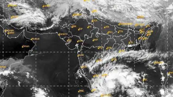 Andhra Pradesh Weather Update Low Pressure in Bay of Bengal Rain Alert for Rayalaseema and South Coast Andhra Pradesh Weather Update Low Pressure in Bay of Bengal Rain Alert for Rayalaseema and South Coast