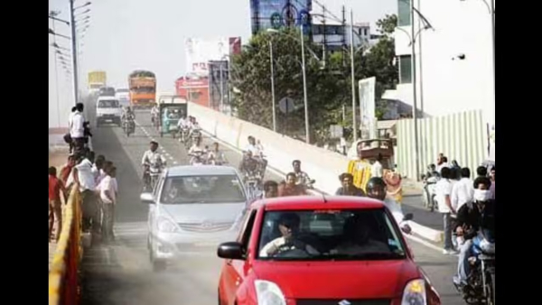 మార్చి 1 నుంచి వాహనదారులకు కొత్త వాహనాలపై 10 వేల వరకు చెల్లించాల్సిన రోడ్డు భద్రత సెస్‌పై తెలంగాణ షాక్