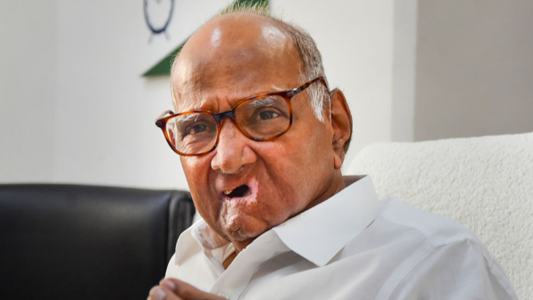 ఎన్‌సిపి చీఫ్ శరద్ పవార్ ఆరోగ్య సమస్యలతో బారామతి నుండి పూణెలోని ఆసుపత్రిలో చేరినట్లు సమాచారం