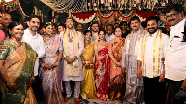 CM Chandrababu and CM Revanth Reddy Attend Dhulipalla Narendra s Daughter s Wedding Interesting Viral Moments CM Chandrababu and CM Revanth Reddy Attend Dhulipalla Narendra s Daughter s Wedding Interesting Viral Moments