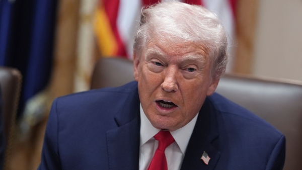 డొనాల్డ్ ట్రంప్ త్వరలో ఇరాన్ యుద్ధం ముగింపు సంకేతాలు చమురు సరఫరాకు అంతరాయం కలిగితే భారీ ప్రతిస్పందన