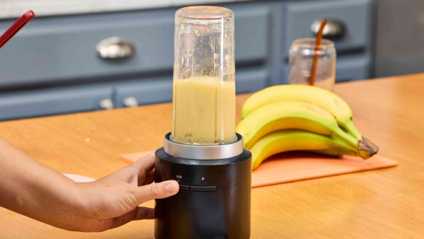 smoothie-makers-list-on-a-budget-and-different-types-also-complete-details-about-use smoothie-makers-list-on-a-budget-and-different-types-also-complete-details-about-use