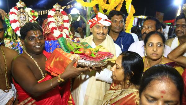 Tiruvuru MP Kesineni Chinni and MLA Kolikapudi Srinivas Rao Clash at Nemali Temple Over Protocol and Rituals Tiruvuru MP Kesineni Chinni and MLA Kolikapudi Srinivas Rao Clash at Nemali Temple Over Protocol and Rituals
