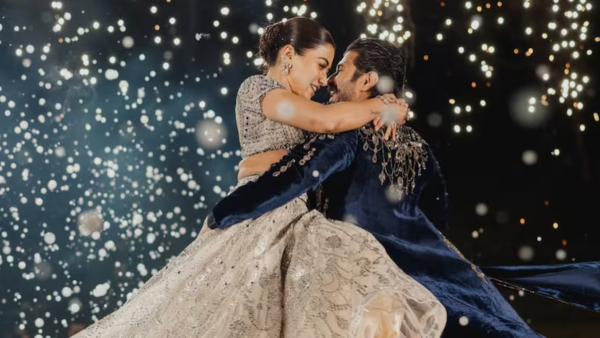 vijay-devarakonda-decision-about-giving-scholarships-to-school-students-from-achampet-constituency