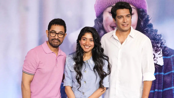 aamir-khan-in-tears-after-watching-scenes-from-ek-din-movie-praises-sai-pallavi-video-goes-viral