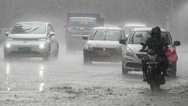 Andhra Pradesh Faces Lightning as Thunderstorms and Heavy Rains Loom in Multiple Districts Next 3 days Andhra Pradesh Faces Lightning as Thunderstorms and Heavy Rains Loom in Multiple Districts Next 3 days
