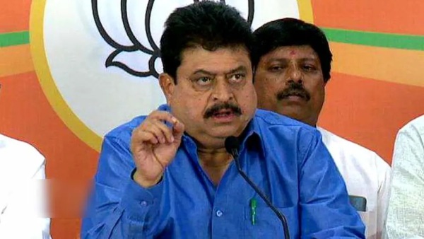 రాజకీయాల్లో ఊహాగానాల మధ్య రాష్ట్రంలో రాబోయే ఎన్నికలకు పొత్తుపై బీజేపీ-ముఖ్యమంత్రి స్పష్టం చేశారు. రాజకీయాల్లో ఊహాగానాల మధ్య రాష్ట్రంలో రాబోయే ఎన్నికలకు పొత్తుపై బీజేపీ-ముఖ్యమంత్రి స్పష్టం చేశారు.