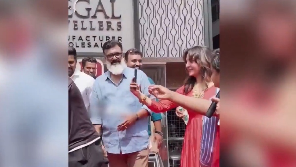 Fan Forcefully Kisses Manju Warrier Viral Video Sparks Debate on Celebrity Privacy Full Details