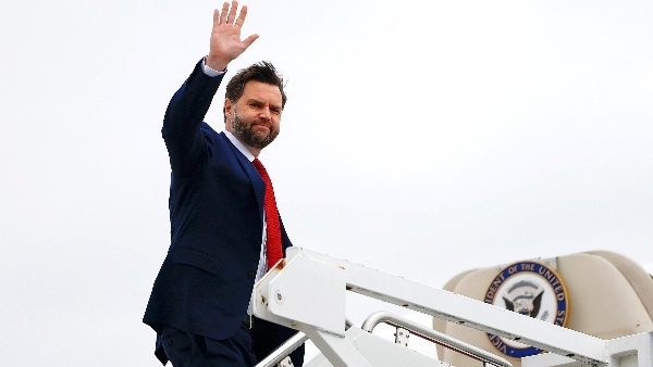 Former WH Press Secretary Worry and Urged for Prayers for US Delegates Who will attend Islamabad Talks