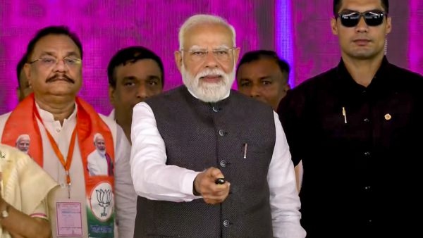 గంగా ఎక్స్‌ప్రెస్ వే మీరట్ నుండి ప్రయాగ్‌రాజ్ వరకు కేవలం 6 గంటల్లో ప్రారంభించబడింది 12 జిల్లాలు అనుసంధానించబడ్డాయి