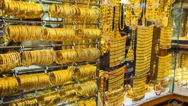 భారతదేశంలో 24K 22K మరియు 18K వద్ద MCX వద్ద బంగారం ధరలు స్వల్పంగా పెరిగాయి మరియు వెండి స్వల్పంగా పెరిగింది