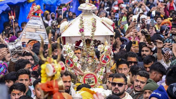 Kedarnath Dham Doors Open for Devotees PM Modi Shares Special Message on Spiritual Significance of Char Dham