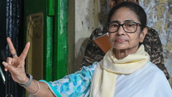 23వ మెజారిటీతో టీఎంసీ ప్రభుత్వాన్ని ఏర్పాటు చేయబోతోందని మమతా బెనర్జీ విశ్వాసం వ్యక్తం చేశారు