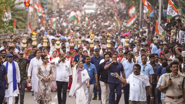 I Will Take Over Delhi After Bengal Win Mamata Banerjee Issues Warning to BJP Brokers and Officials