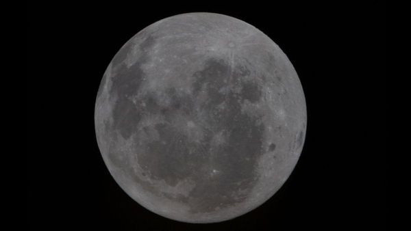 Artemis II Unveils Moon s Hidden Glory First-Ever Human Eye View of Orientale Basin Captivates the World