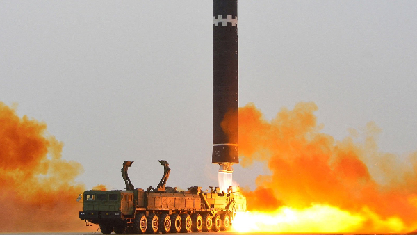 North Korea Fires Powerful Multiple Ballistic Missiles Toward East Sea Triggering Regional Alarm