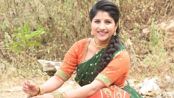 police-registered-case-against-singer-mangli-her-borther-in-micro-finance-fraud-here-the-details