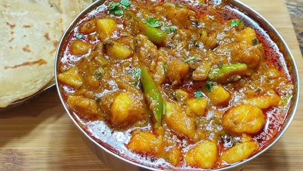 potato-kurma-making-recipe-in-telugu-with-easy-steps-and-tips-for-serving-as-wedding-style