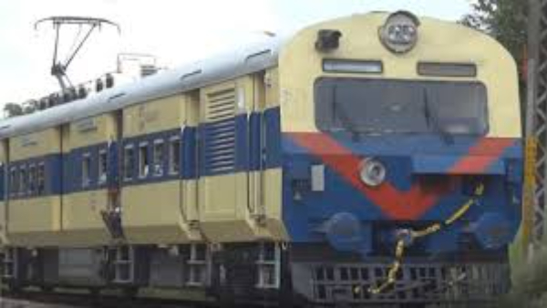 Rajahmundry-Kakinada Port Connectivity Strengthened With New Daily MEMU Train by SCR Rajahmundry-Kakinada Port Connectivity Strengthened With New Daily MEMU Train by SCR