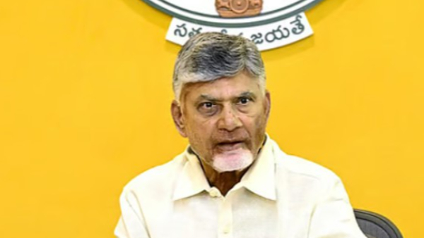 చంద్రబాబుకు ఆత్మగౌరవం ఉంటే ఇప్పుడు ఎంకే స్టాలిన్ లాగా డీలిమిటేషన్ను వ్యతిరేకించాలని సంజయ్ రౌత్ అన్నారు. చంద్రబాబుకు ఆత్మగౌరవం ఉంటే ఇప్పుడు ఎంకే స్టాలిన్ లాగా డీలిమిటేషన్ను వ్యతిరేకించాలని సంజయ్ రౌత్ అన్నారు.