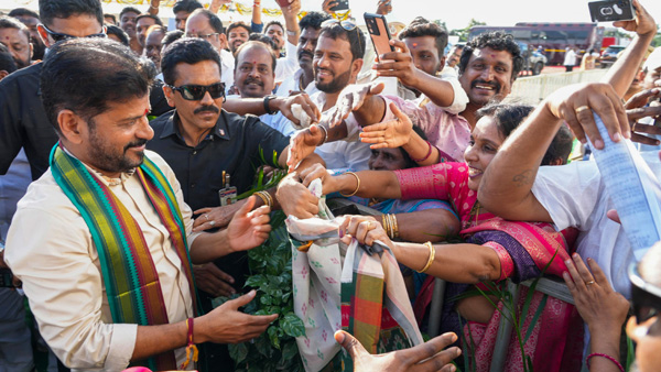 telangana-cabinet-to-take-crucial-decision-over-rtc-jac-demands-chances-for-approve-for-new-welfar telangana-cabinet-to-take-crucial-decision-over-rtc-jac-demands-chances-for-approve-for-new-welfar