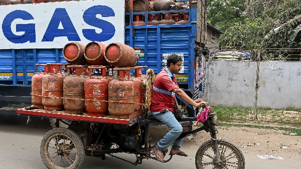 telangana-civil-supplies-a-launched-a-toll-free-helpline-1967-to-address-public-complaints-related-to