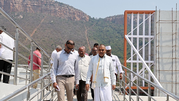 Tirupati Sri Padmavathi Children s Super Speciality Hospital to be completed on time says JEO