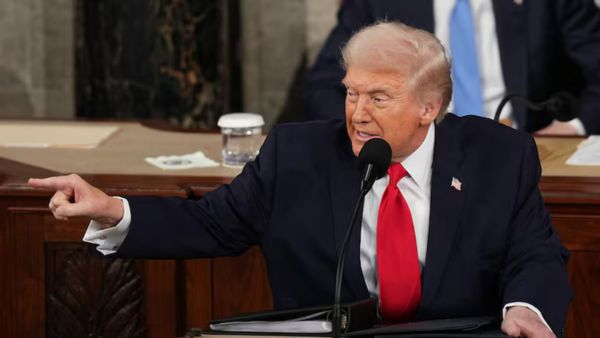 Will Trump Be Removed from Office Kalshi Predicts 35 Percent Chance via 25th Amendment Amid War Fears