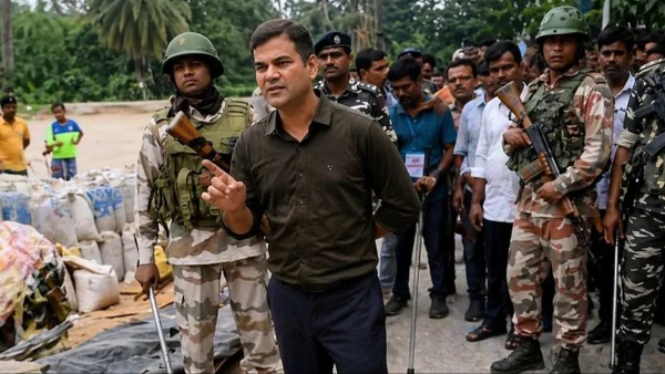 Uttar Pradesh IPS Officer Ajay Pal Sharma takes a charge as Poll Observer for South 24 Parganas Uttar Pradesh IPS Officer Ajay Pal Sharma takes a charge as Poll Observer for South 24 Parganas