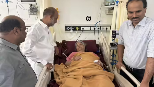 Union Minister Bandi Sanjay mother suffered heart attack bandi sanjay worry about his mother health Union Minister Bandi Sanjay mother suffered heart attack bandi sanjay worry about his mother health