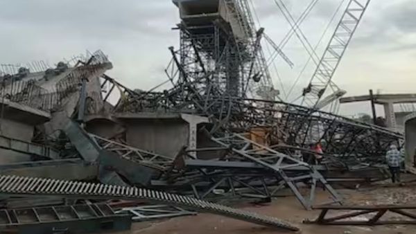 hamirpur-bridge-collapse-in-uttar-pradesh-causes-to-six-workers-death-due-to-heavy-storm-and-gale