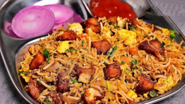 Chicken Fried Rice Restaurant Style Delicious Recipe with Easy Ingredients and Quick Preparation Chicken Fried Rice Restaurant Style Delicious Recipe with Easy Ingredients and Quick Preparation