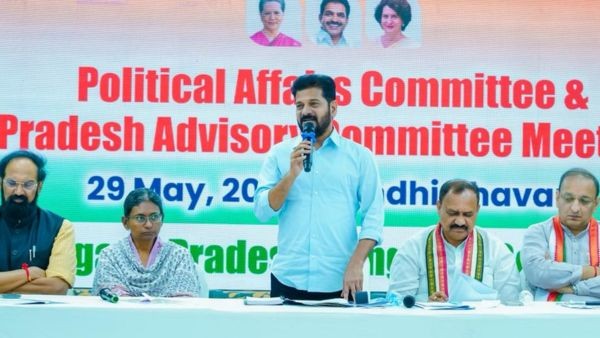 CM Revanth Reddy Directs Congress Leaders to Protect Every Vote Amid Special Intensive Revision of Voters